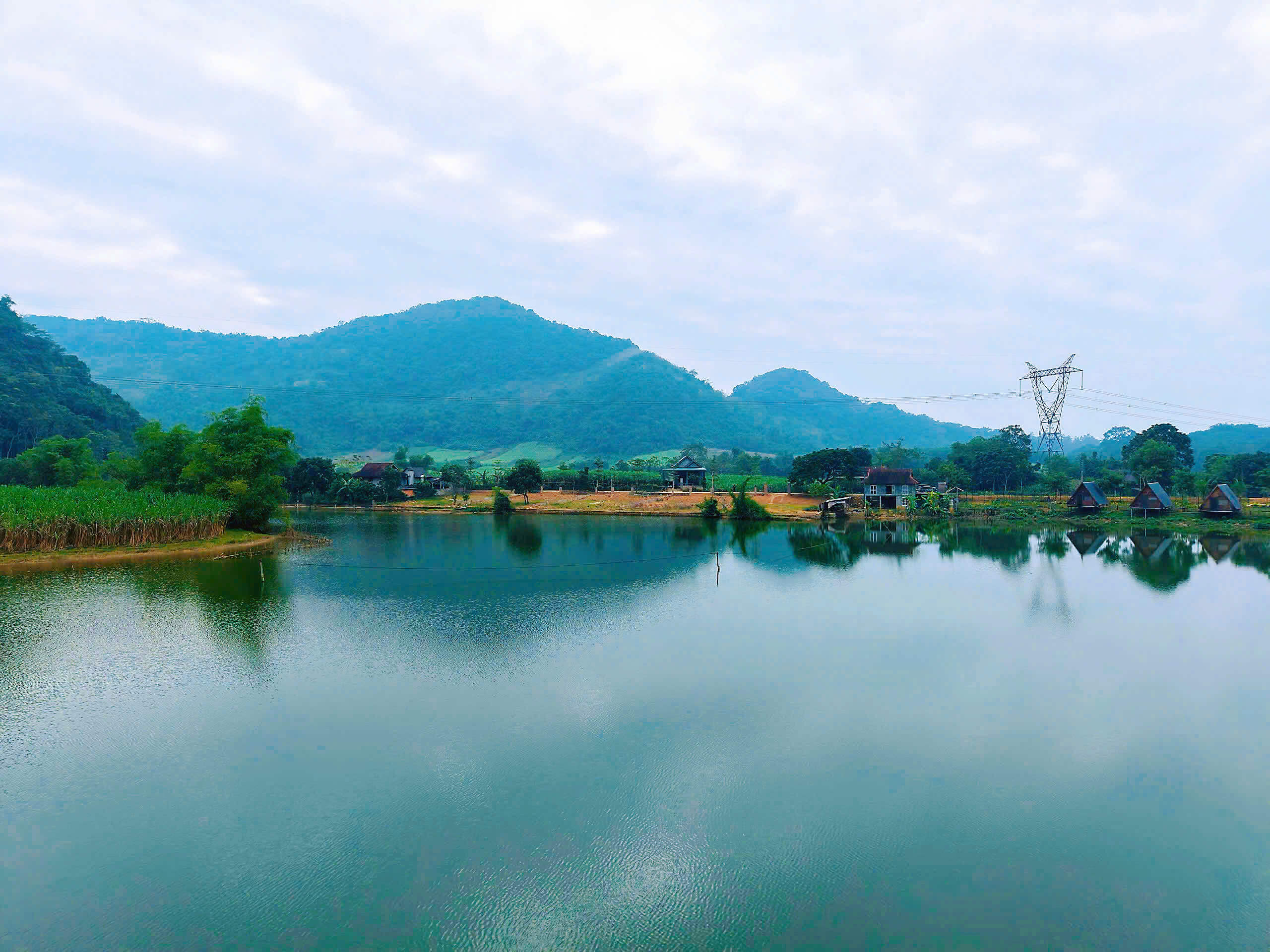 đất view hồ Hòa Bình